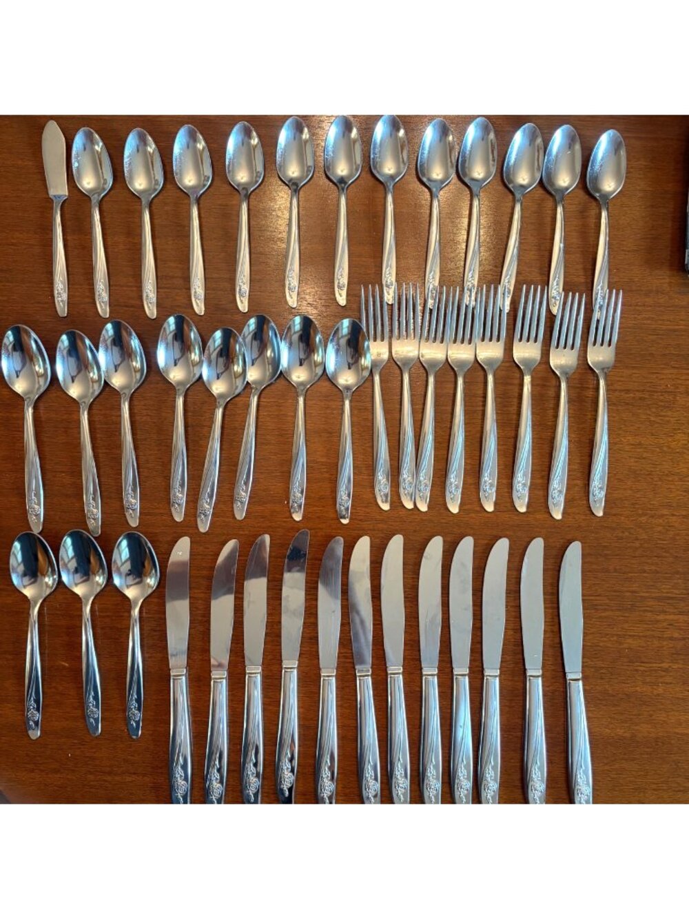 Oneida Custom Roseanne Stainless Steel Flatware 49 Piece Fork Spoon Knife Rose